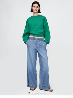 GAP Mid Rise UltraSoft Pleated Easy Baggy Jeans